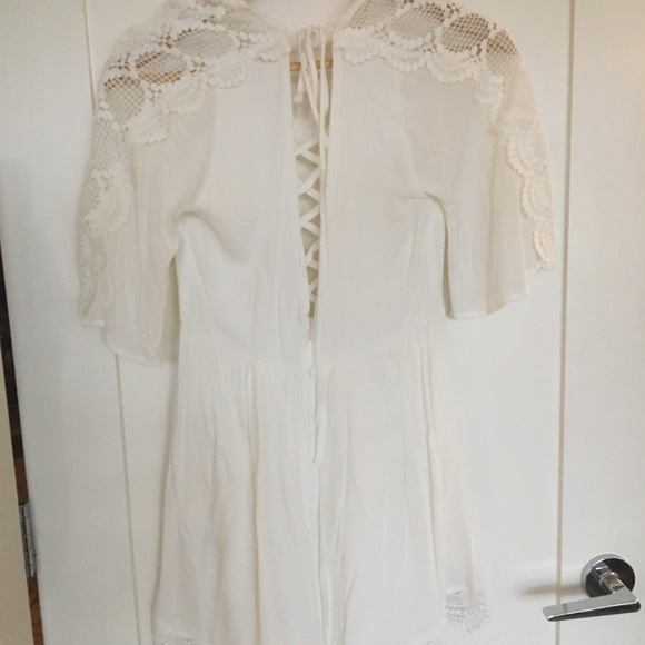 White lace romper - Picture 4 of 4